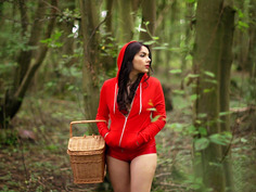 Valentina Nappi gets caught in the forest by Danny D