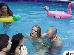 Slutty babes foursome action by the pool on Springbreak